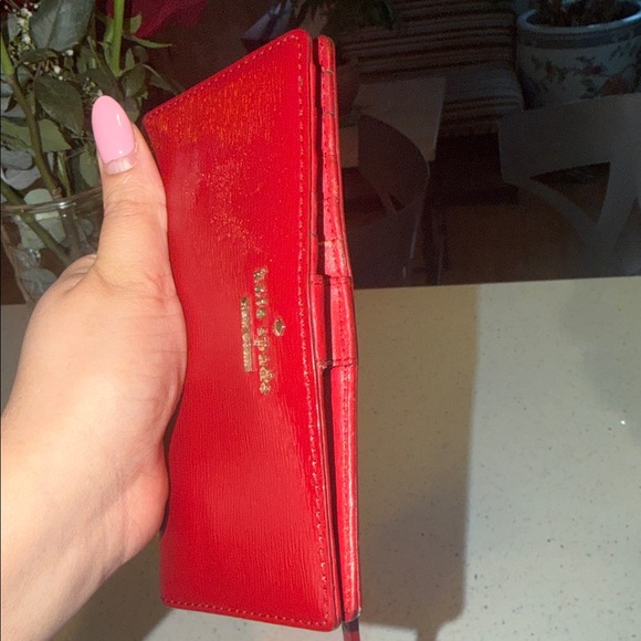 Kate Spade Cedar Street Lacey Patent
Leather Red Wallet 🔴pre-owned - Picture 8 of 11